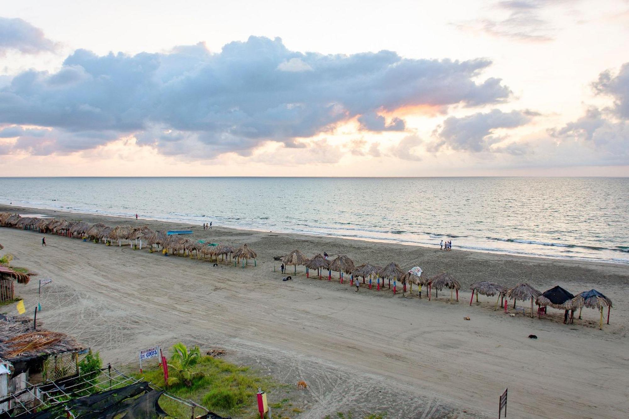 Amazing Beach House 13Br W/Pool & Staff Cartagène Extérieur photo